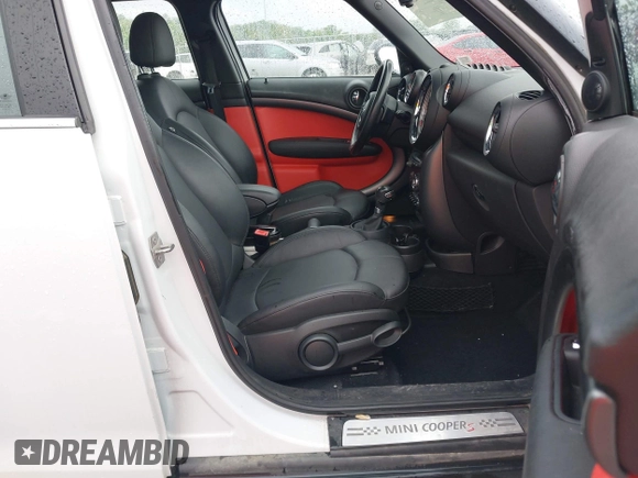 2013 MINI Countryman S ALL4 with VIN WMWZC5C5XDWP31652, listed as a IAAI auction lot 42127716 with 82,601 mi miles and . Bid and sale history available at DreamBid. Image 5.