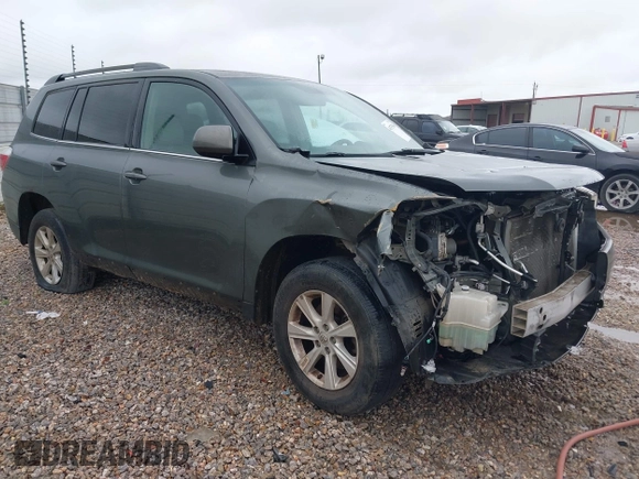2013 Toyota Highlander with VIN 5TDZA3EH5DS038119, listed as a IAAI auction lot 41753356 with Not Provided miles and . Bid and sale history available at DreamBid. Image 1.