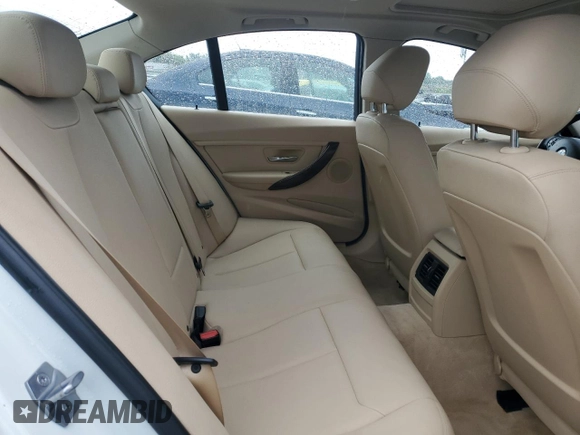 2014 BMW 3 Series 320i xDrive with VIN WBA3C3G50ENS67198, listed as a Copart auction lot 61654205 with 86,126 mi miles and Salvage title. Bid and sale history available at DreamBid. Image 10.
