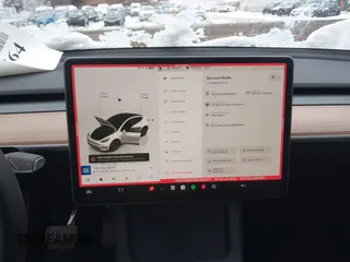 2024 Tesla Model Y Long Range z VIN 7SAYGDEE5RA326577, wystawiony jako IAAI lot #41531364 z przebiegiem 5353 mil mil oraz . Historia ofert i sprzedaży dostępna na DreamBid. Obrazek 18.