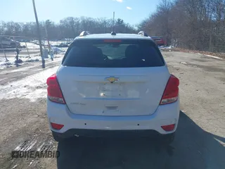 2022 Chevrolet Trax LT with VIN KL7CJPSM8NB517820, listed as a IAAI auction lot 41595783 with 49,101 mi miles. Bid and sale history available at carsss.com. Image 16.
