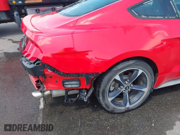 2020 Ford Mustang EcoBoost with VIN 1FA6P8TH4L5157629, listed as a IAAI auction lot 42650450 with 34,152 mi miles and . Bid and sale history available at DreamBid. Image 20.