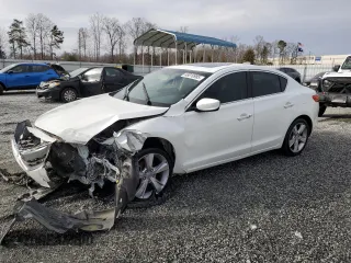 2013 Acura ILX Premium Pkg with VIN 19VDE1F52DE022101, listed as a Copart auction lot 48010985 with 186,333 mi miles and Salvage Title. Bid and sale history available at carsss.com. Image 1.