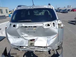 2015 Toyota RAV4 XLE with VIN 2T3WFREV8FW202333, listed as a IAAI auction lot 41993567 with 182,722 mi miles. Bid and sale history available at carsss.com. Image 17.