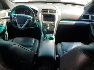 2013 Ford Explorer XLT z VIN 1FM5K8D88DGA24781, wystawiony jako Copart lot #57122385 z przebiegiem 139 309 mil mil oraz Nie do naprawy. Historia ofert i sprzedaży dostępna na DreamBid. Obrazek 8.