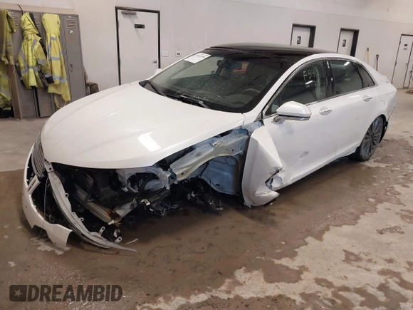 2016 Lincoln MKZ with VIN 3LN6L2JK0GR600486, listed as a IAAI auction lot 41943399 with 118,706 mi miles. Bid and sale history available at carsss.com. Image 2.