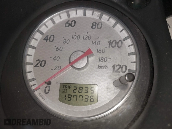 2003 Mitsubishi Outlander XLS with VIN JA4LX41G33U026899, listed as a IAAI auction lot 41380473 with 197,736 mi miles. Bid and sale history available at carsss.com. Image 7.