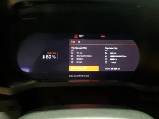 2023 Polestar 2 z VIN YSMEG3KA9PL144071, wystawiony jako Copart lot #55945045 z przebiegiem 28 394 mil mil oraz Tytuł czysty. Historia ofert i sprzedaży dostępna na DreamBid. Obrazek 9.