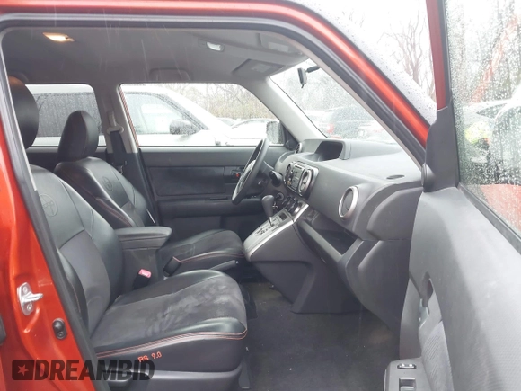 2012 Scion xB z VIN JTLZE4FE6CJ006827, wystawiony jako IAAI lot #40931979 z przebiegiem 124 199 mil mil oraz . Historia ofert i sprzedaży dostępna na DreamBid. Obrazek 5.