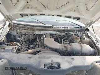 2005 Ford F-150 XL с VIN 1FTRF12W35NA34084, выставлен на аукционе IAAI как лот 42241776 с пробегом Не указан миль и . История ставок и продаж доступна на DreamBid. Изображение 10.