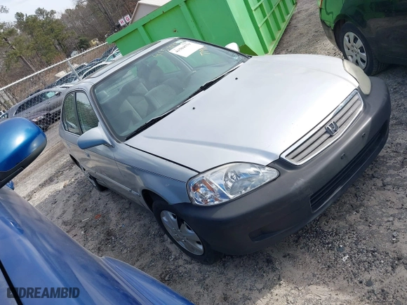 1999 Honda Civic EX with VIN 2HGEJ8649XH590637, listed as a IAAI auction lot 41584579 with 184,999 mi miles. Bid and sale history available at carsss.com. Image 1.