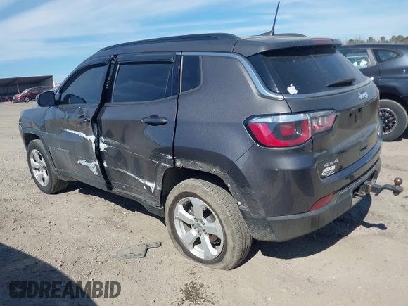 2018 Jeep Compass Altitude with VIN 3C4NJDBB2JT230751, listed as a IAAI auction lot 41671850 with 253,221 mi miles and . Bid and sale history available at carsss.com. Image 3.