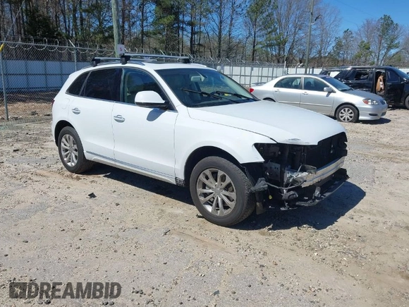 2015 Audi Q5 Premium Plus with VIN WA1LFAFP5FA121481, listed as a IAAI auction lot 41823011 with 69,380 mi miles. Bid and sale history available at carsss.com. Image 1.