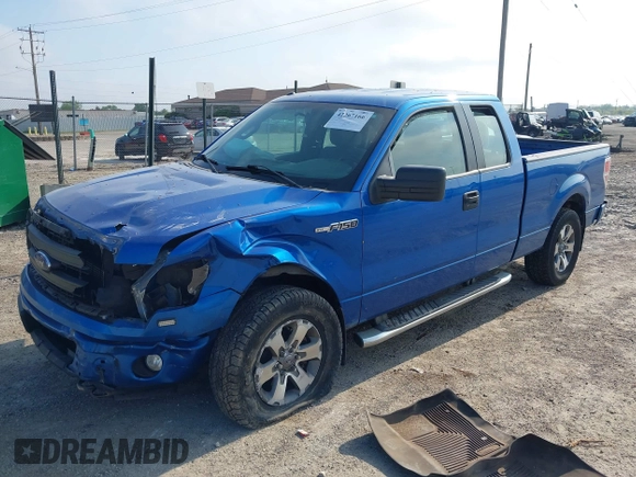 2014 Ford F-150 XL z VIN 1FTFX1EF2EFB82605, wystawiony jako IAAI lot #42267166 z przebiegiem 220 834 mil mil oraz . Historia ofert i sprzedaży dostępna na DreamBid. Obrazek 17.
