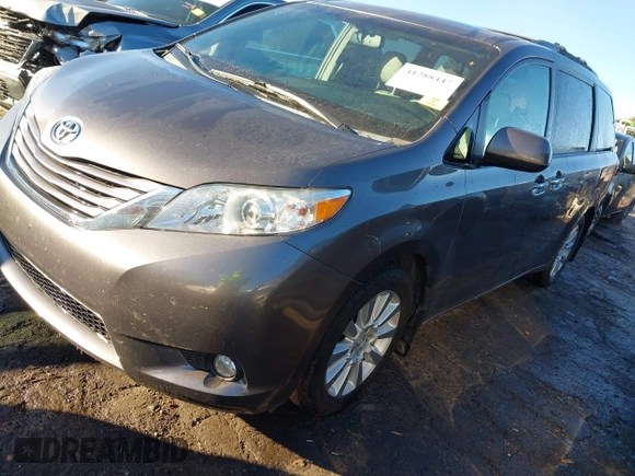 2015 Toyota Sienna Ltd with VIN 5TDDK3DC2FS105016, listed as a IAAI auction lot 41288447 with 94,585 mi miles. Bid and sale history available at carsss.com. Image 17.