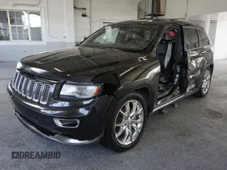 2014 Jeep Grand Cherokee Summit с VIN 1C4RJFJG5EC340768, выставлен на аукционе Copart как лот 48050645 с пробегом 119 377 миль миль и Списание • Salvage title. История ставок и продаж доступна на DreamBid. Изображение 2.