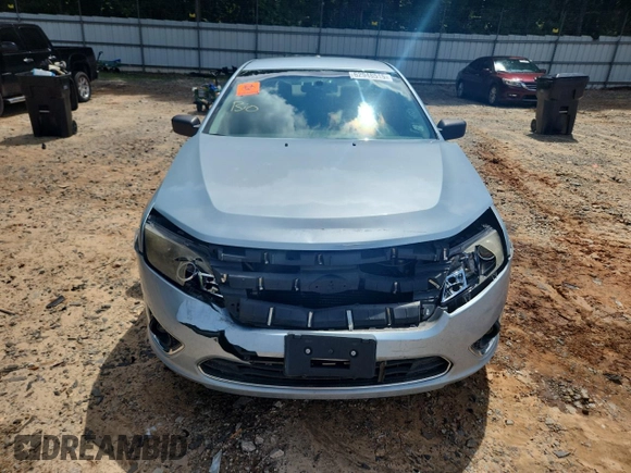 2010 Ford Fusion Hybrid z VIN 3FADP0L30AR134503, wystawiony jako Copart lot #62948515 z przebiegiem 226 913 mil mil oraz Szkoda całkowita • Salvage title. Historia ofert i sprzedaży dostępna na DreamBid. Obrazek 5.
