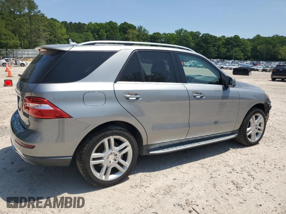 2015 Mercedes-Benz M 350 с VIN 4JGDA5JB5FA600118, выставлен на аукционе Copart как лот 57399675 с пробегом 103 936 миль миль и Списание • Salvage title. История ставок и продаж доступна на DreamBid. Изображение 3.