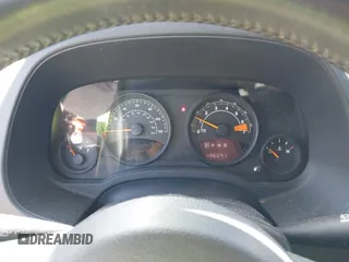 2014 Jeep Patriot Latitude with VIN 1C4NJRFB0ED760607, listed as a IAAI auction lot 41846134 with 136,041 mi miles. Bid and sale history available at carsss.com. Image 7.