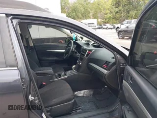 2011 Subaru Outback 2.5i z VIN 4S4BRBAC3B3330795, wystawiony jako IAAI lot #40376264 z przebiegiem 211 177 mil mil oraz . Historia ofert i sprzedaży dostępna na DreamBid. Obrazek 5.