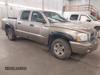 2006 Dodge Dakota SLT with VIN 1D7HE48K36S635377, listed as a IAAI auction lot 42200803 with 156,812 mi miles and . Bid and sale history available at carsss.com. Image 1.