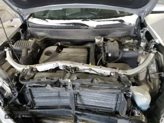 2020 Chevrolet Equinox LT with VIN 2GNAXKEV8L6160520, listed as a Copart auction lot 45737775 with 135,873 mi miles and Salvage Title. Bid and sale history available at carsss.com. Image 12.