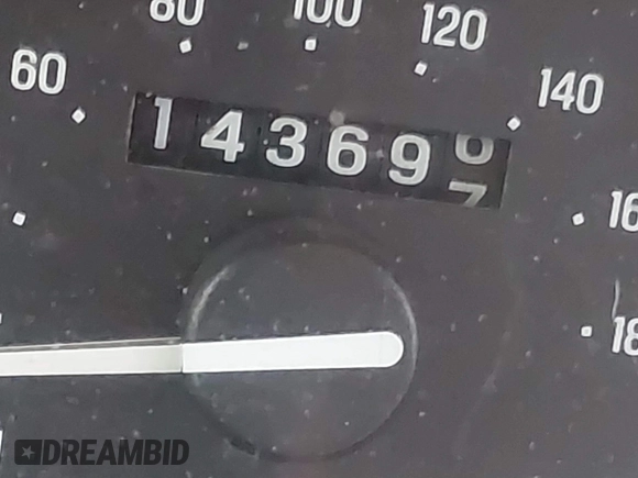 2000 Ford Explorer XLT z VIN 1FMZU73X0YZC01123, wystawiony jako IAAI lot #41487199 z przebiegiem 143 697 mil mil oraz . Historia ofert i sprzedaży dostępna na DreamBid. Obrazek 15.