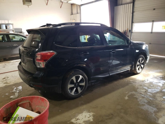 2018 Subaru Forester Limited with VIN JF2SJARC3JH540214, listed as a Copart auction lot 89260585 with 48,082 mi miles and Salvage Title. Bid and sale history available at carsss.com. Image 3.