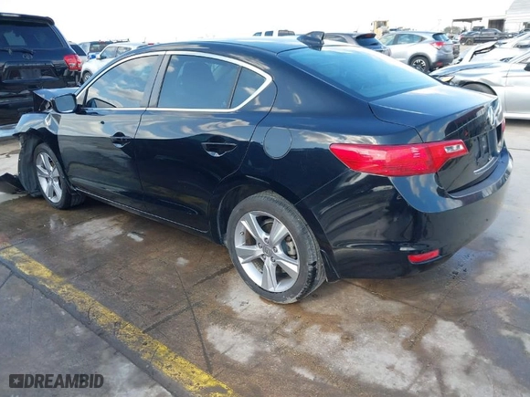 2015 Acura ILX with VIN 19VDE1F38FE010567, listed as a IAAI auction lot 41498620 with 150134 miles. Bid and sale history available at carsss.com. Image 3.