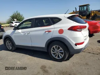2018 Hyundai Tucson SE z VIN KM8J2CA47JU710469, wystawiony jako Copart lot #56247725 z przebiegiem 241 340 mil mil oraz Tytuł czysty. Historia ofert i sprzedaży dostępna na DreamBid. Obrazek 2.