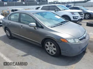 2007 Honda Civic Sdn LX with VIN 1HGFA165X7L046655, listed as a IAAI auction lot 42040146 with 151,751 mi miles. Bid and sale history available at carsss.com. Image 1.