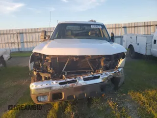 2006 Chevrolet Silverado 3500 SRW Wrk Trk with VIN 1GCHK33DX6F143072, listed as a Copart auction lot 47038915 with 295,279 mi miles and Salvage Title. Bid and sale history available at carsss.com. Image 5.