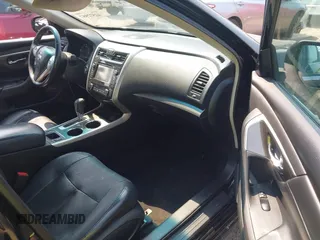 2013 Nissan Altima SV with VIN 1N4AL3AP6DC207981, listed as a IAAI auction lot 42572987 with 129,657 mi miles and . Bid and sale history available at DreamBid. Image 5.