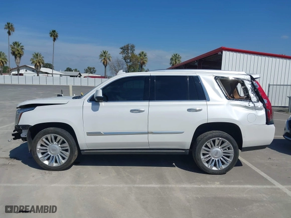 2016 Cadillac Escalade Platinum with VIN 1GYS3DKJ0GR421326, listed as a IAAI auction lot 41895557 with 78,398 mi miles. Bid and sale history available at carsss.com. Image 15.