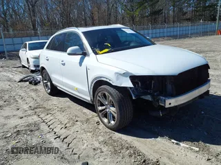 2018 Audi Q3 Premium Plus z VIN WA1JCCFS9JR019286, wystawiony jako IAAI lot #41607434 z przebiegiem 128 709 mil mil oraz . Historia ofert i sprzedaży dostępna na DreamBid. Obrazek 1.