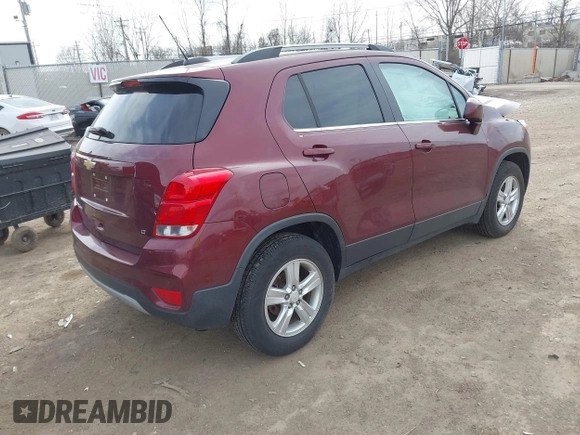 2017 Chevrolet Trax LT with VIN 3GNCJPSB2HL266871, listed as a IAAI auction lot 41840039 with 89,906 mi miles. Bid and sale history available at carsss.com. Image 4.