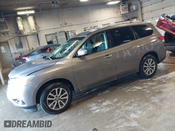2014 Nissan Pathfinder S with VIN 5N1AR2MM7EC601720, listed as a IAAI auction lot 42067759 with 114,910 mi miles and . Bid and sale history available at DreamBid. Image 17.