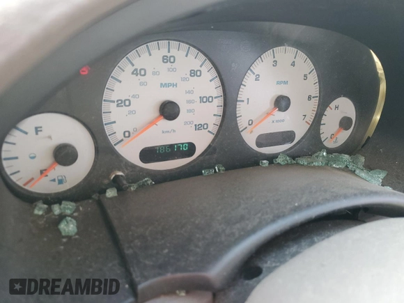 2002 Dodge Caravan EX with VIN 2B8GP74L92R602861, listed as a Copart auction lot 55630154 with 186,170 mi miles and Salvage Title. Bid and sale history available at carsss.com. Image 9.