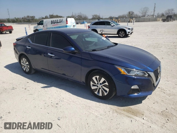 2020 Nissan Altima S with VIN 1N4BL4BVXLC260088, listed as a Copart auction lot 49124085 with 32,889 mi miles and Salvage Title. Bid and sale history available at carsss.com. Image 4.