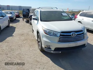 2015 Toyota Highlander XLE z VIN 5TDKKRFH5FS106406, wystawiony jako IAAI lot #40676350 z przebiegiem 81 068 mil mil oraz . Historia ofert i sprzedaży dostępna na DreamBid. Obrazek 1.
