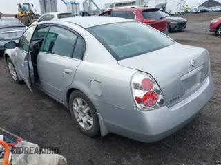 2006 Nissan Altima 2.5 with VIN 1N4AL11D06N418529, listed as a IAAI auction lot 41954509 with 86,190 mi miles. Bid and sale history available at carsss.com. Image 3.