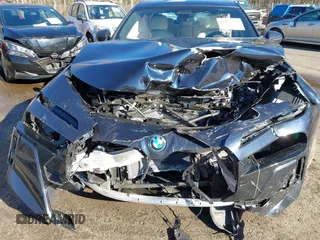 2024 BMW 7 Series with VIN WBA43EH0XRCP19582, listed as a IAAI auction lot 41195408 with Not provided miles and . Bid and sale history available at DreamBid. Image 6.