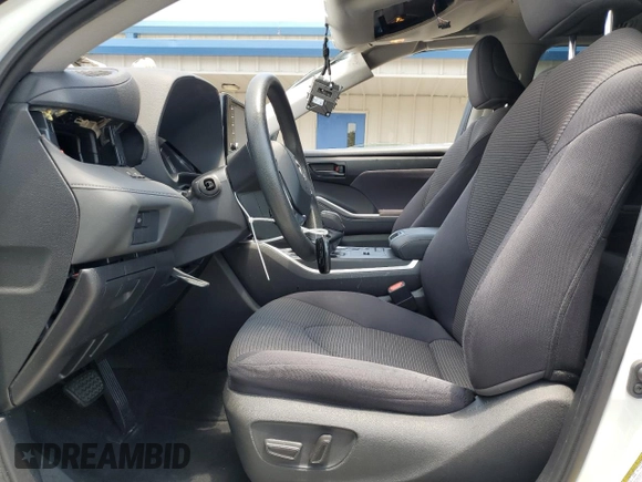 2020 Toyota Highlander L with VIN 5TDCZRAH2LS029755, listed as a Copart auction lot 57993075 with 68,511 mi miles and Non repairable. Bid and sale history available at DreamBid. Image 7.