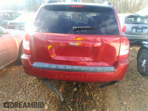 2008 Jeep Compass Sport with VIN 1J8FT470X8D683997, listed as a IAAI auction lot 41674953 with 208,646 mi miles. Bid and sale history available at carsss.com. Image 6.