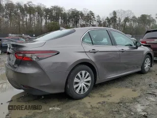 2022 Toyota Camry Hybrid LE with VIN 4T1C31AK1NU041632, listed as a Copart auction lot 84563844 with 36,255 mi miles and Salvage Title. Bid and sale history available at carsss.com. Image 3.