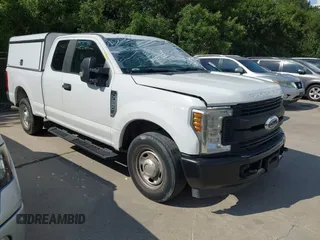 2018 Ford F-250 XL с VIN 1FT7X2A69JEB53733, выставлен на аукционе IAAI как лот 42692823 с пробегом 111 793 миль миль и . История ставок и продаж доступна на DreamBid. Изображение 1.