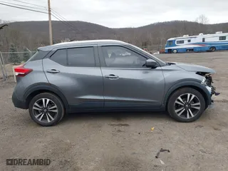 2020 Nissan Kicks SV with VIN 3N1CP5CV7LL525824, listed as a IAAI auction lot 41704814 with 79,647 mi miles. Bid and sale history available at carsss.com. Image 14.
