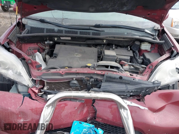 2014 Toyota Sienna LE AAS with VIN 5TDKK3DC3ES411177, listed as a IAAI auction lot 41650472 with 25,000 mi miles. Bid and sale history available at carsss.com. Image 10.