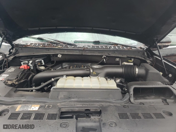 2022 Lincoln Navigator L Standard with VIN 5LMJJ3NT5NEL05163, listed as a Copart auction lot 44615605 with 114,877 mi miles and Salvage Title. Bid and sale history available at carsss.com. Image 12.