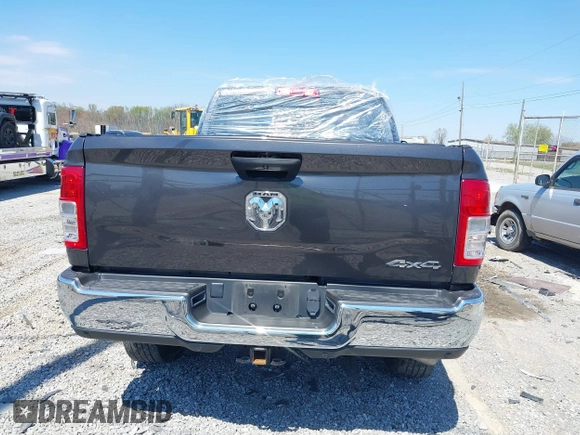2022 Ram 2500 Tradesman with VIN 3C6UR5CL2NG252546, listed as a IAAI auction lot 41892519 with 26,830 mi miles. Bid and sale history available at carsss.com. Image 16.